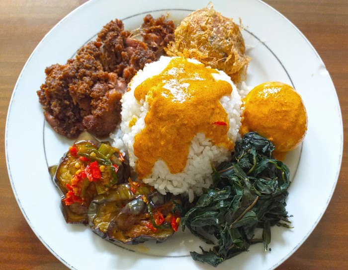 5 Kisaran Harga Nasi Padang Box dengan Lauk Komplit