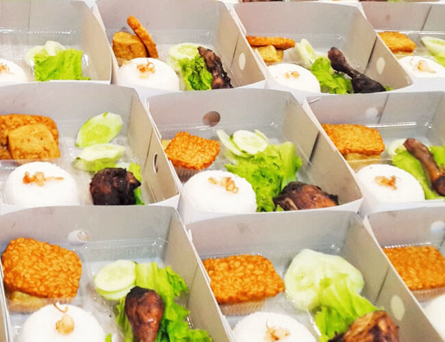 2 Menu Nasi Kotak Buat 7 Bulanan yang Cocok untuk Dihidangkan